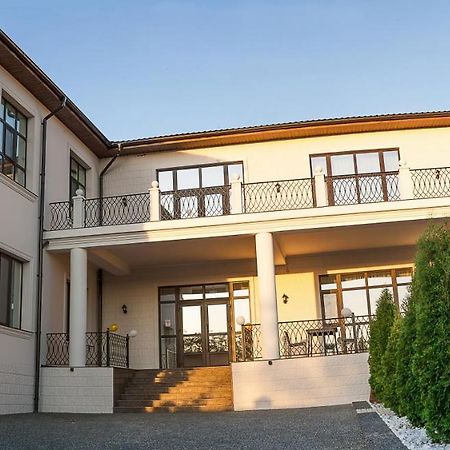 Hotel Colinele Aurii Cimislia Exteriér fotografie