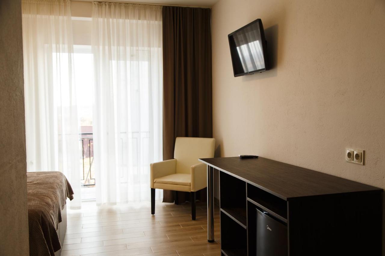 Hotel Colinele Aurii Cimislia Exteriér fotografie